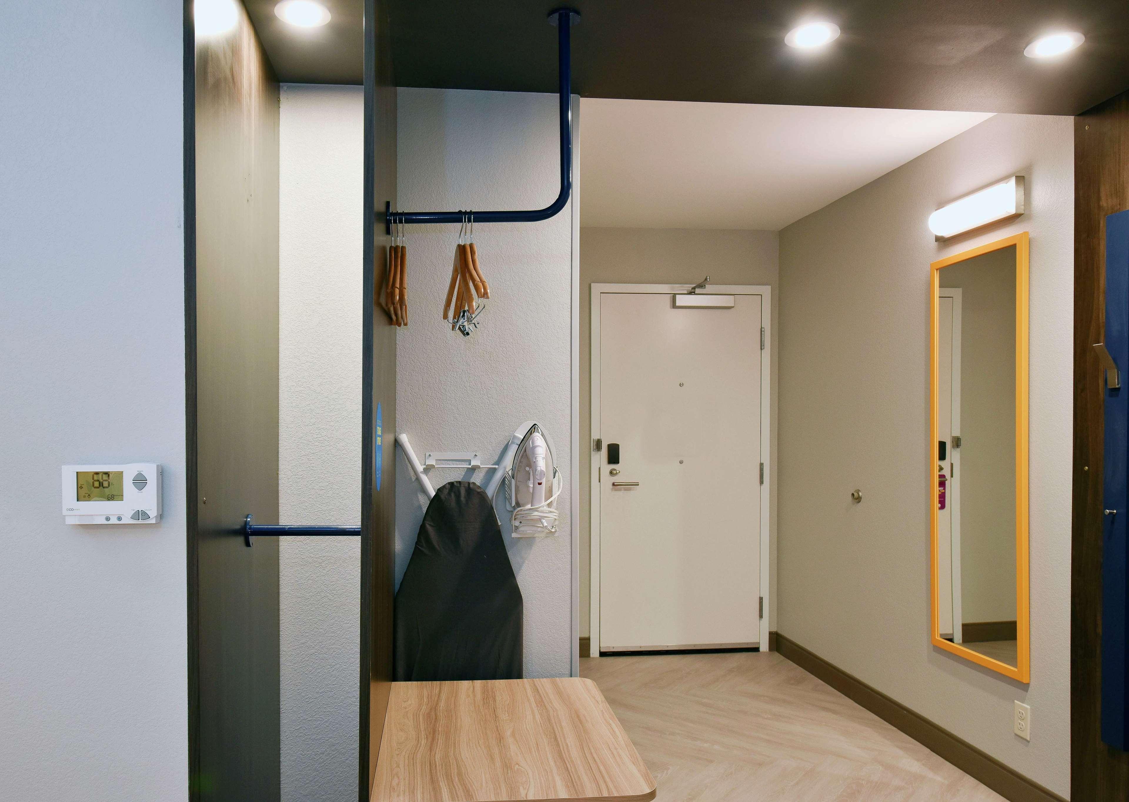Hotel Tru By Hilton Lawrence Extérieur photo