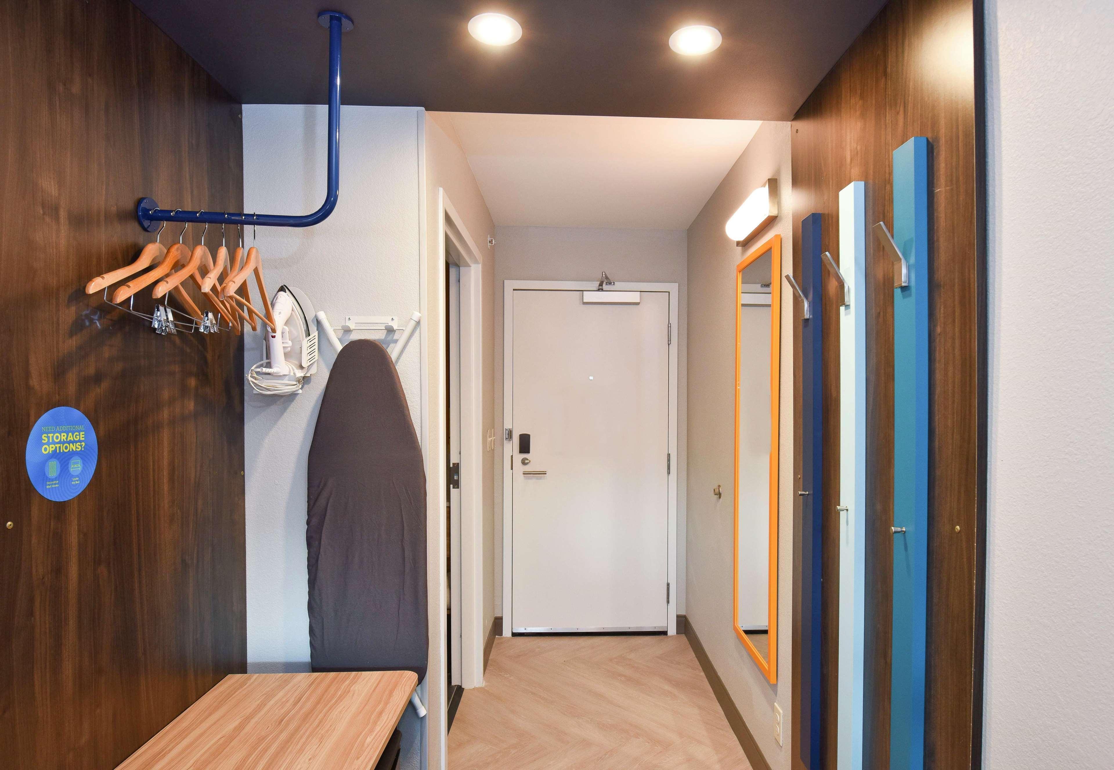 Hotel Tru By Hilton Lawrence Extérieur photo