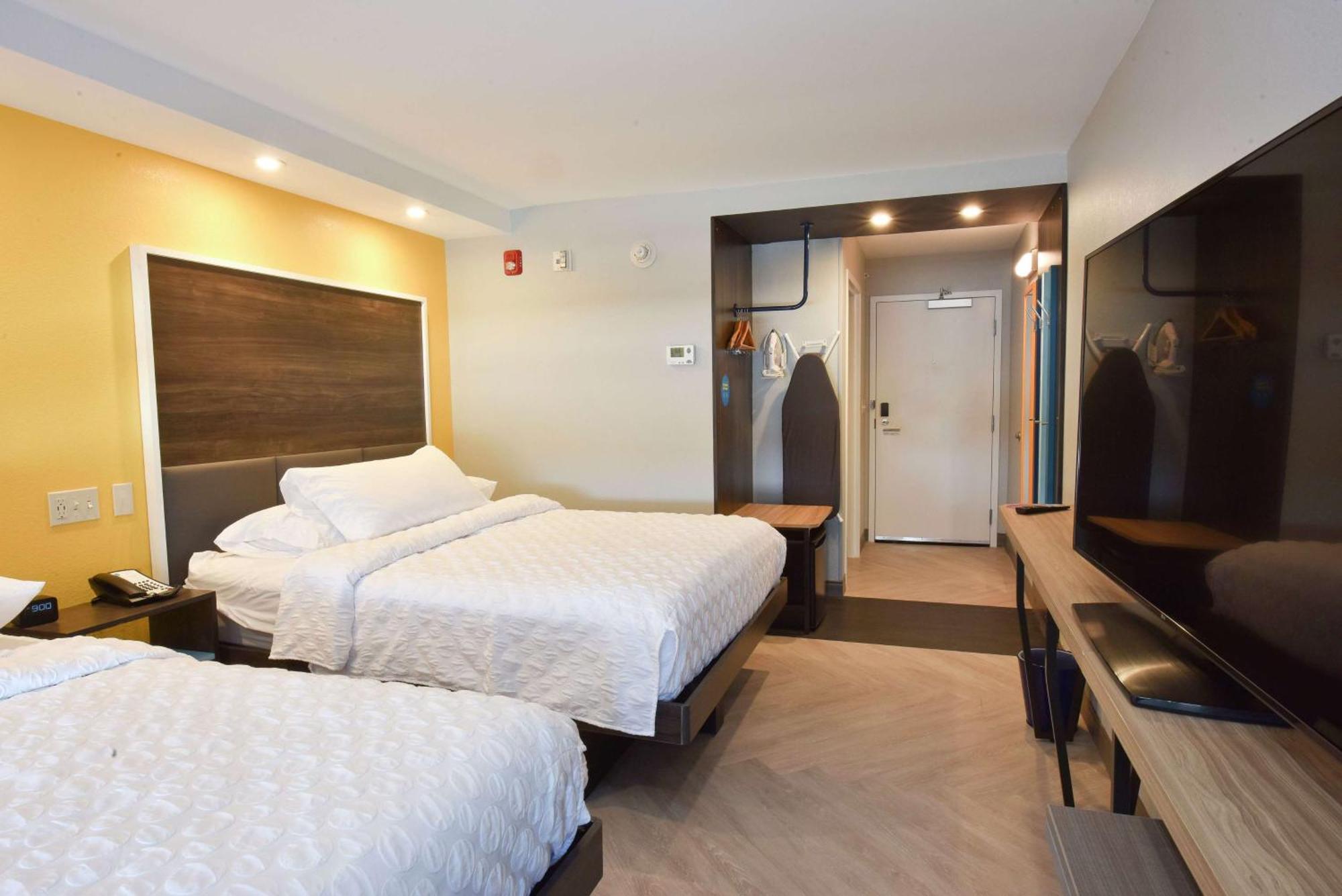 Hotel Tru By Hilton Lawrence Extérieur photo
