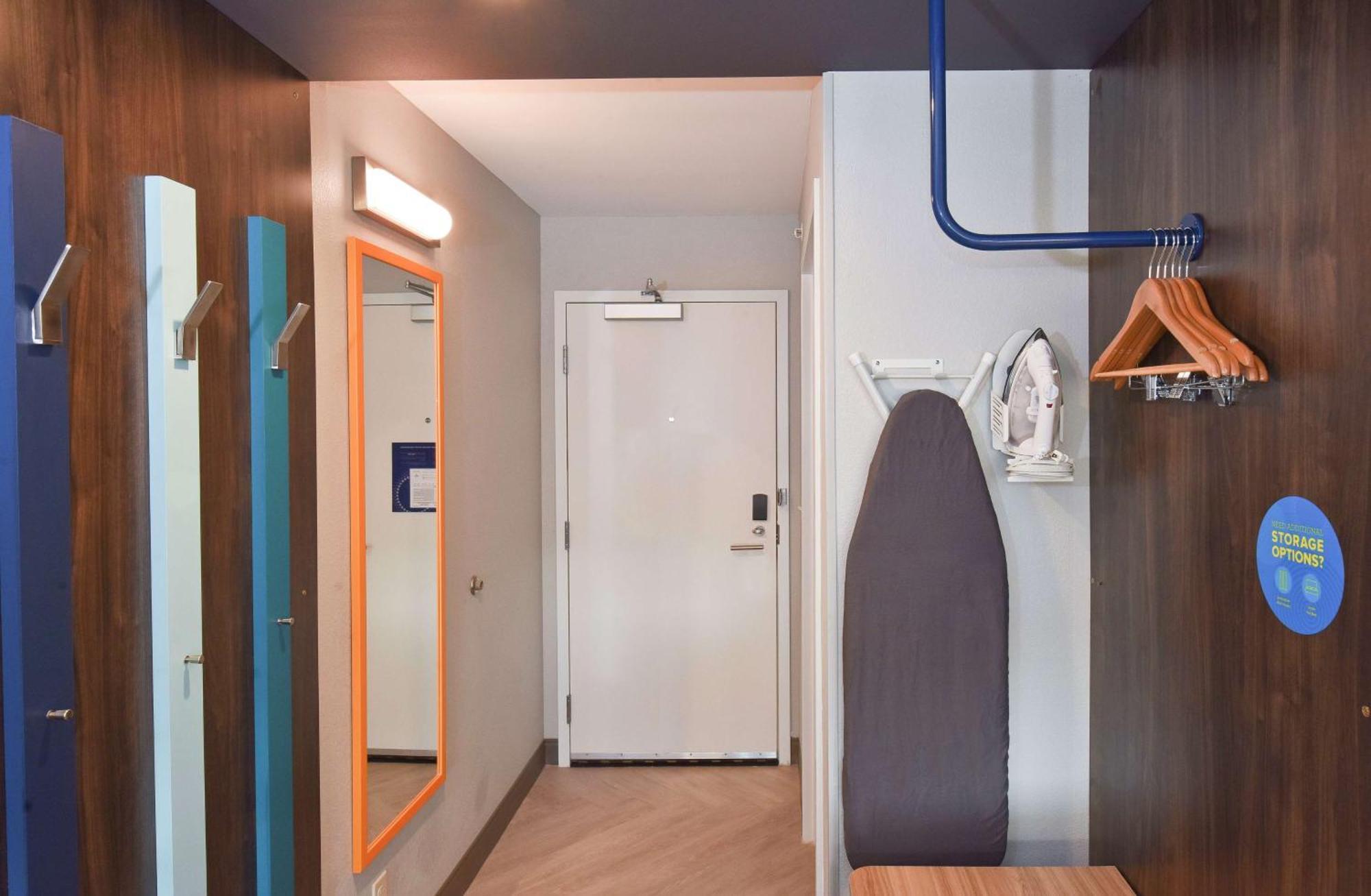 Hotel Tru By Hilton Lawrence Extérieur photo
